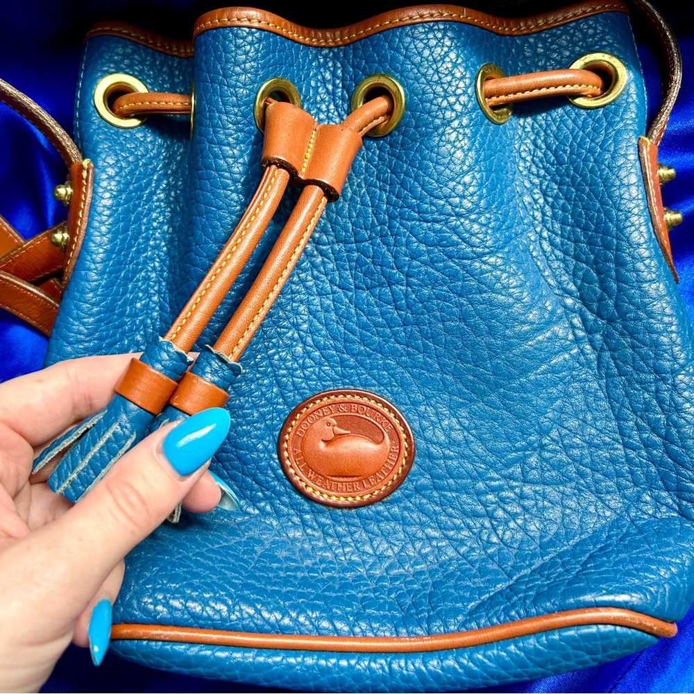 Vintage Dooney & Bourke Blue, Tan Leather Drawstring Bucket Bag - Picture 4 of 13